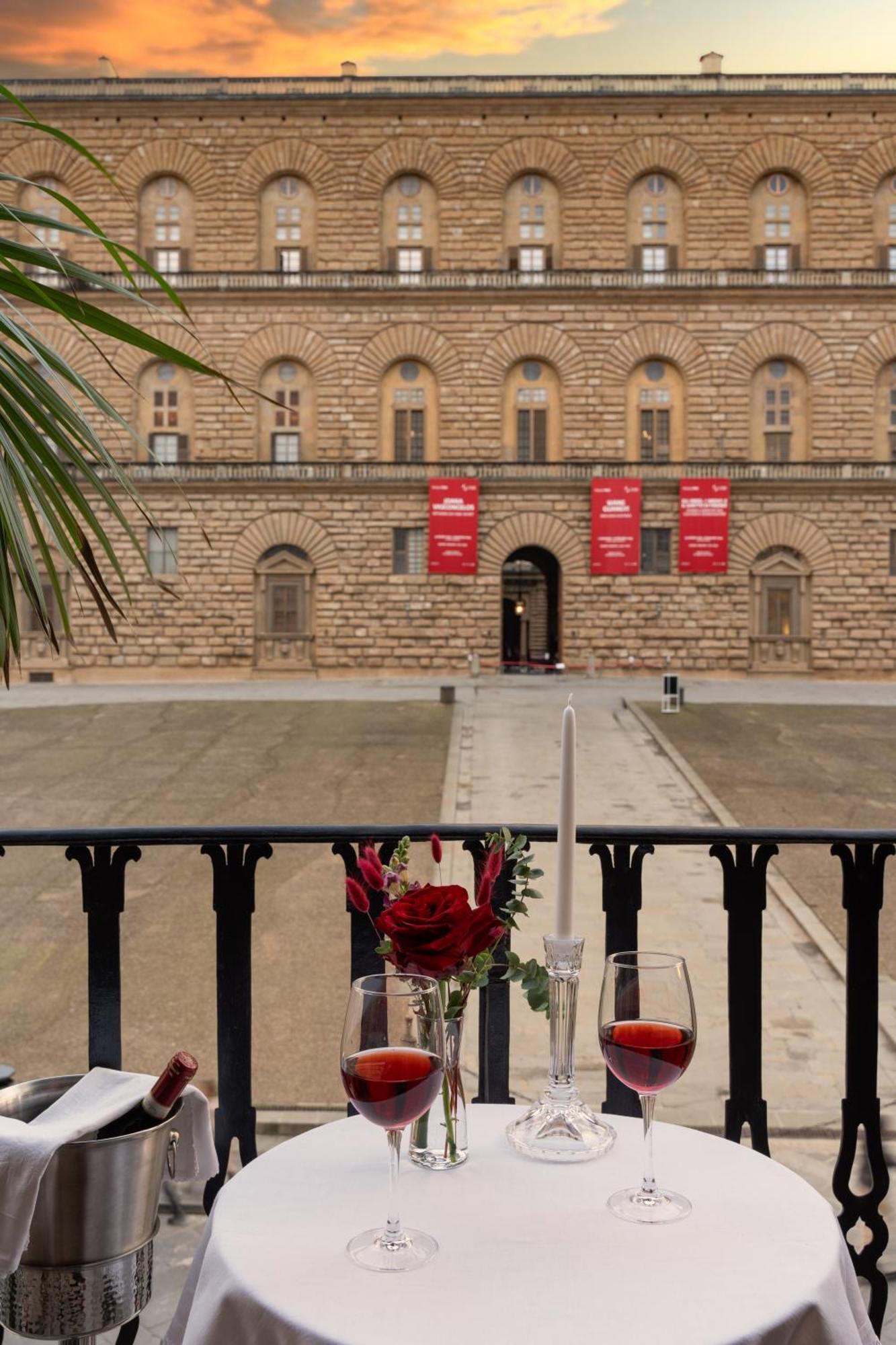 Piazza Pitti Palace - Residenza D'Epoca Florens Exteriör bild